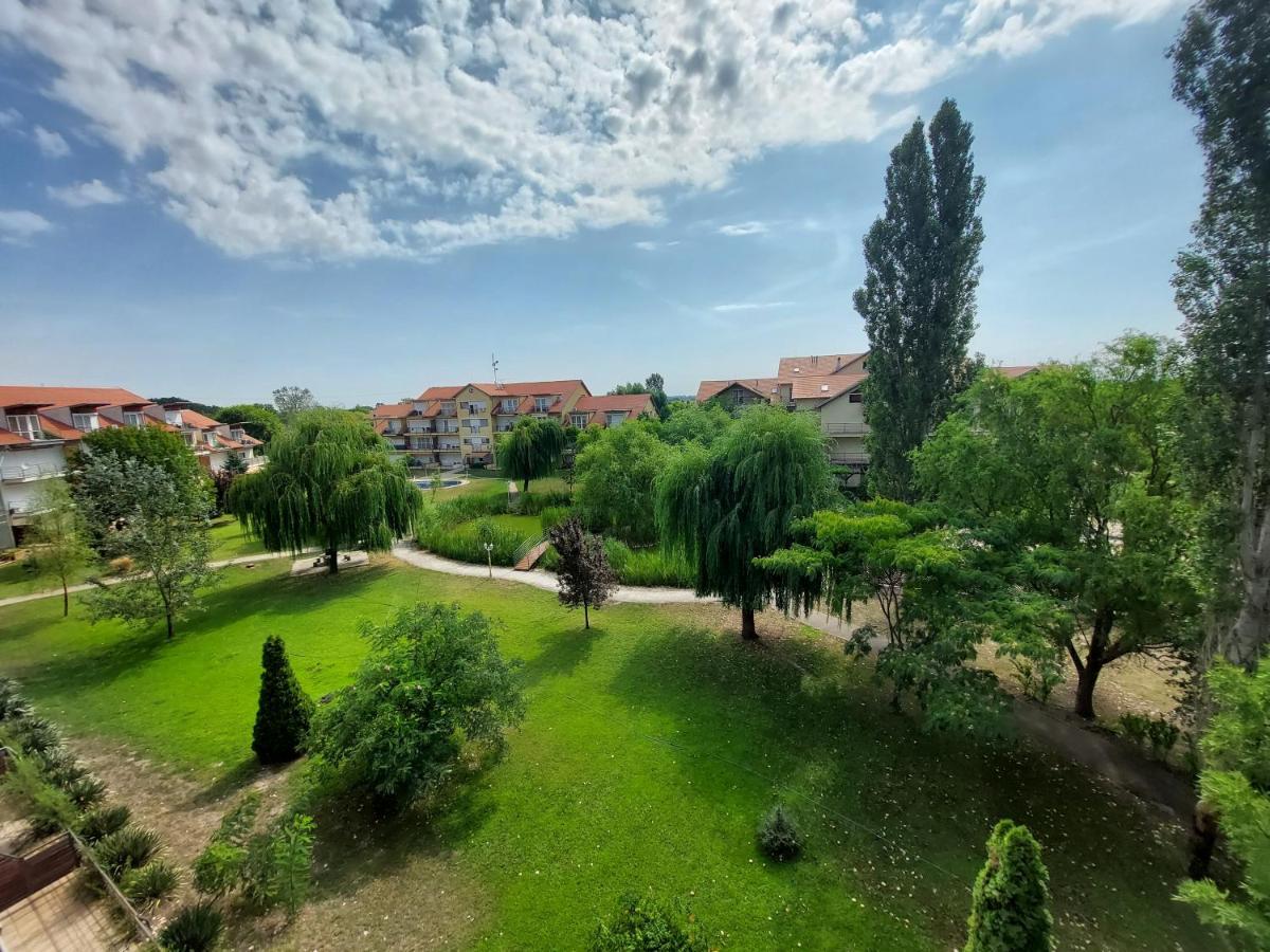 Cserke Napfeny Apartman Cserkeszőlő Eksteriør billede