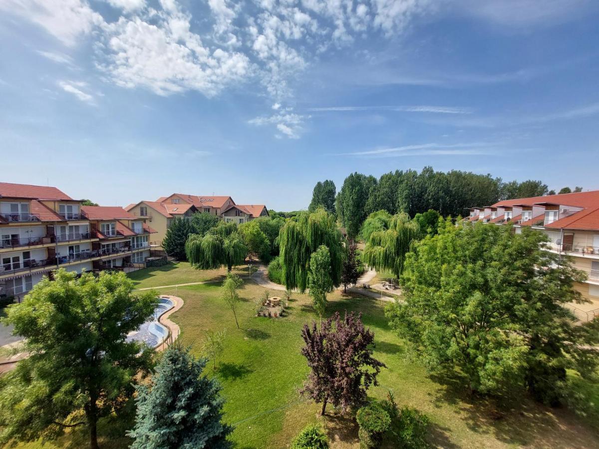 Cserke Napfeny Apartman Cserkeszőlő Eksteriør billede