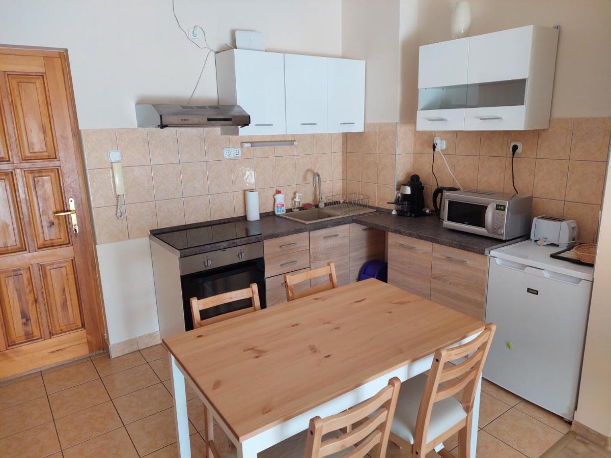 Cserke Napfeny Apartman Cserkeszőlő Eksteriør billede